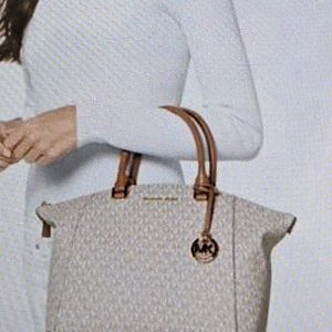 Michael Kors  Riley signature large satchel
